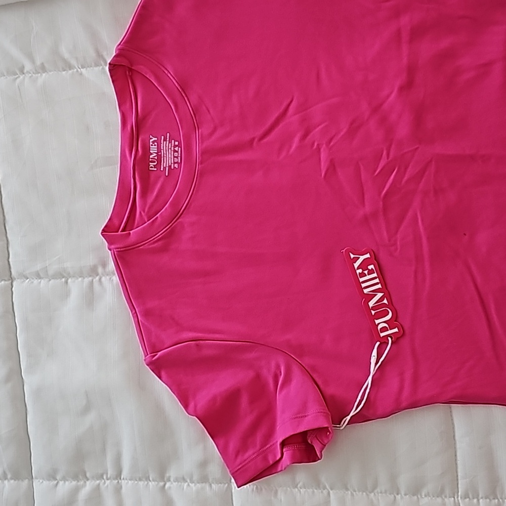 Pumiey Scoop Neck